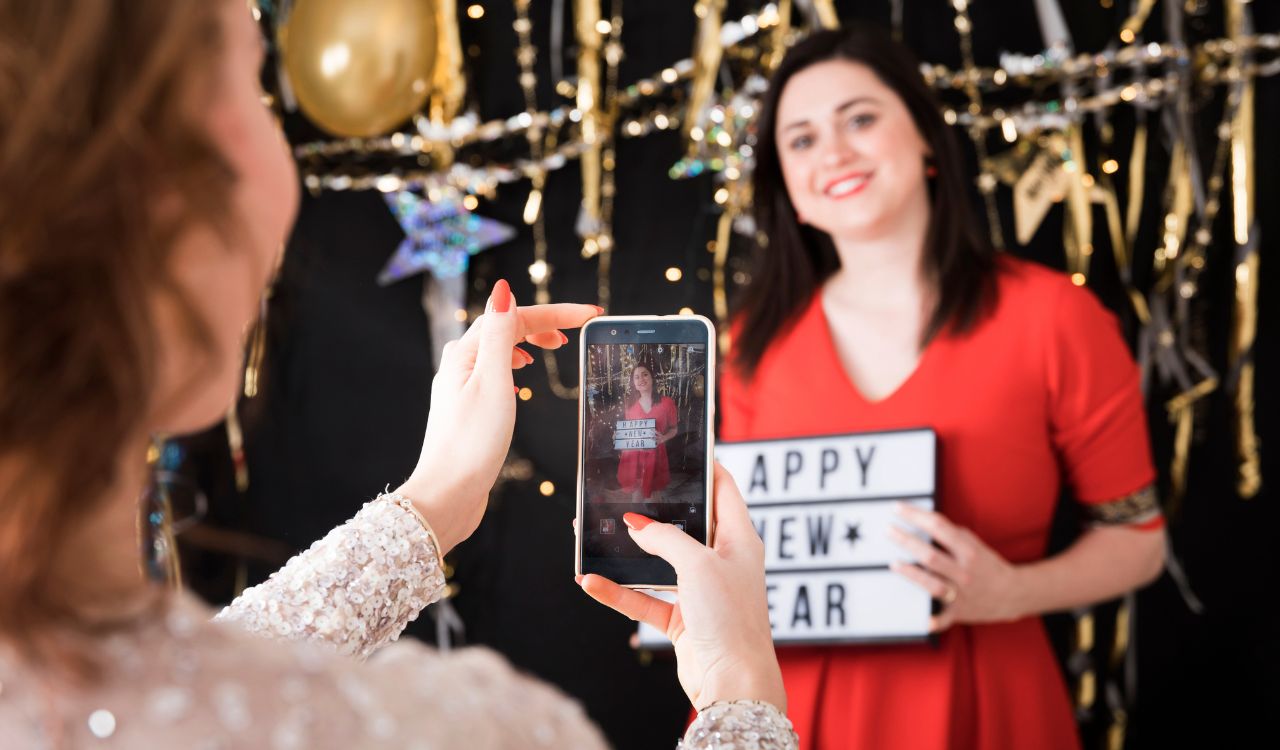 Happy New Year Blessings: Share Messages with Friends